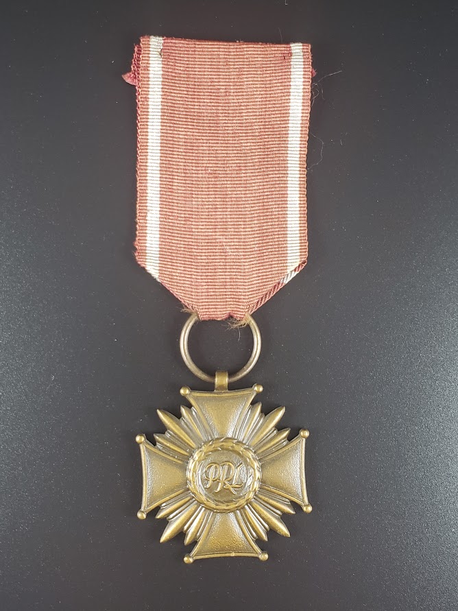Polish Cross of Merit, 3rd Class - Image 2