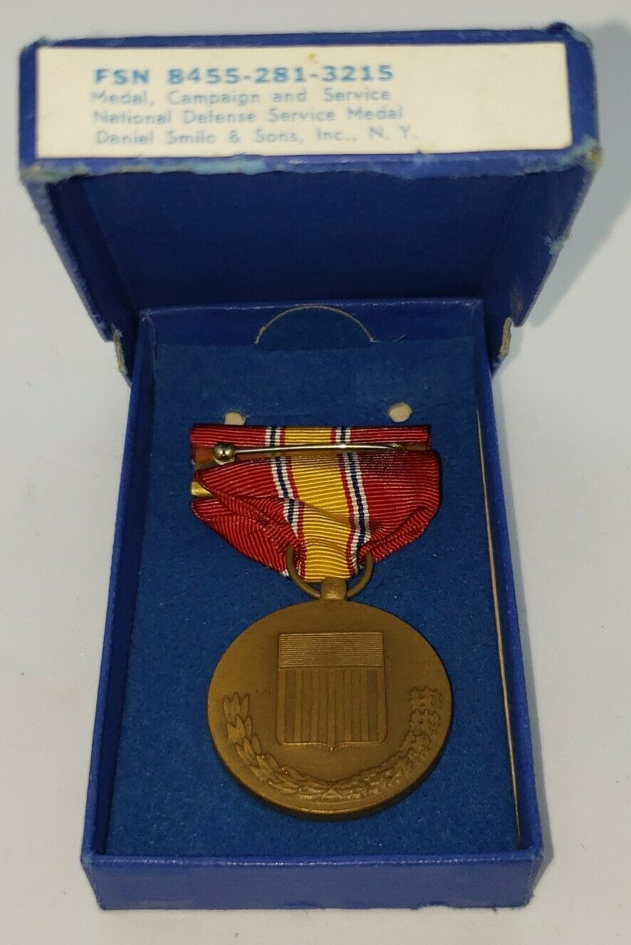 WWII US Campaign Service National Defense Medal in Original Box - Image 3