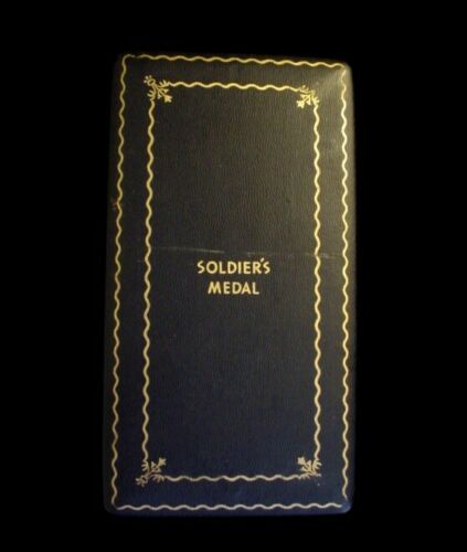 WWII U.S. Army Soldier’s Medal with Lapel Button & Ribbon Bar in Coffin Box - Image 5