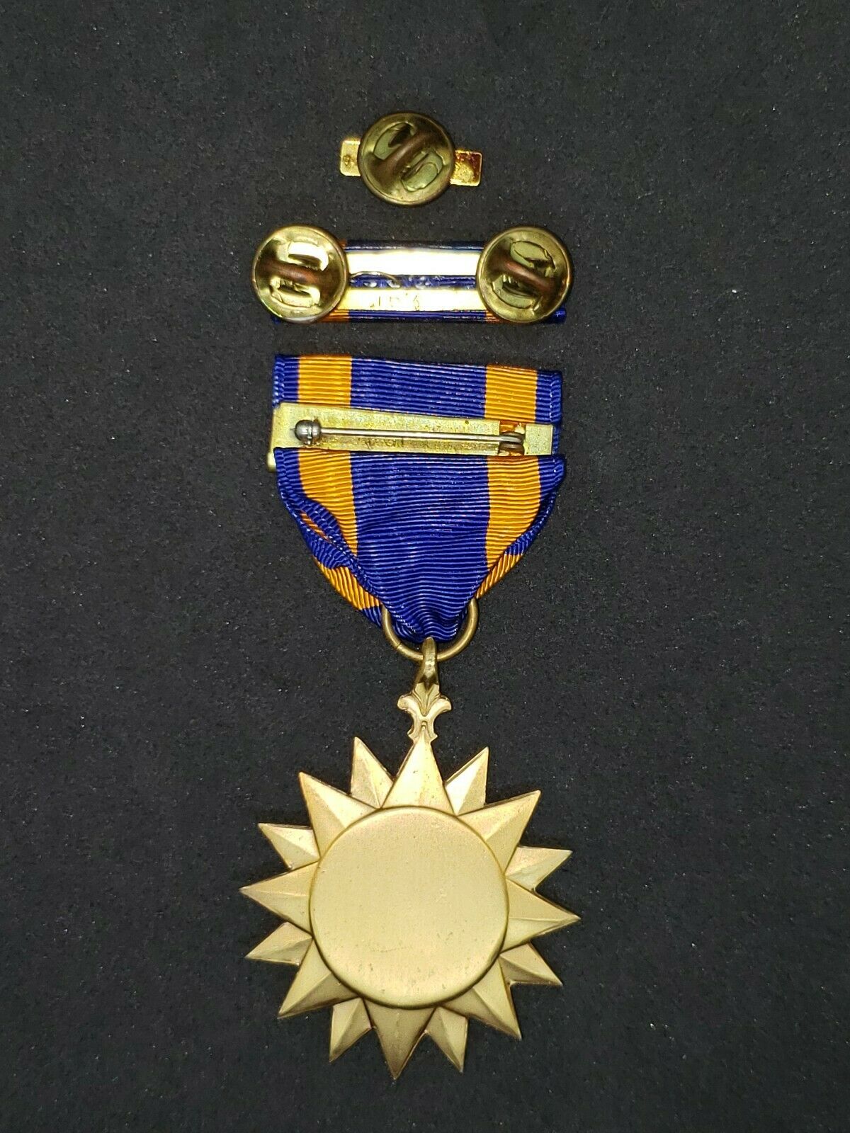 Vietnam Era Air Medal with V Device - Image 3