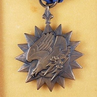 WWII Air Medal in Coffin Box: Full Wrap Brooch & Oak Leaf Cluster Device