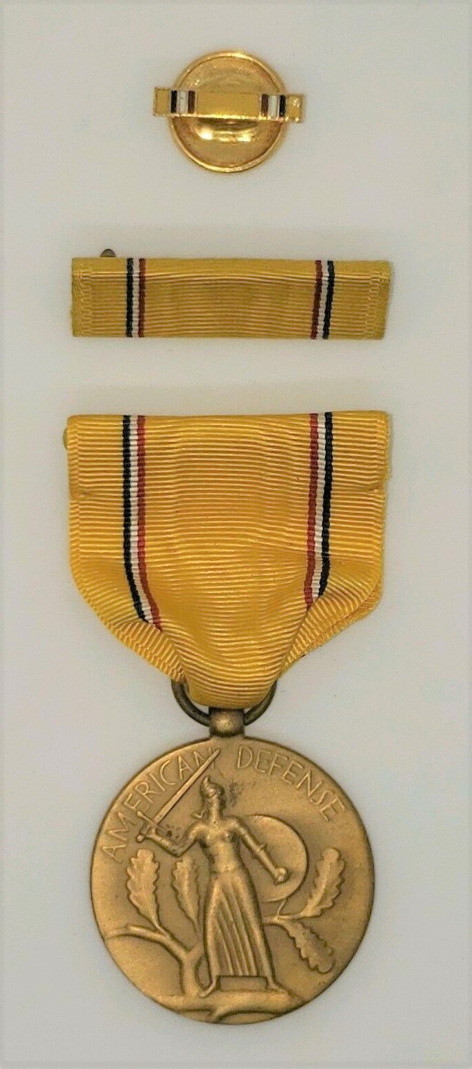 WWII American Defense Medal - Slot Brooch in Original Box - Image 2