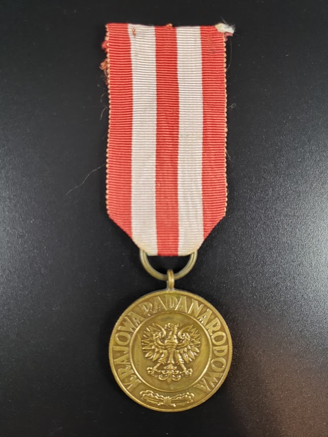 WWII Polish Medal for Liberation of Warsaw - Image 2