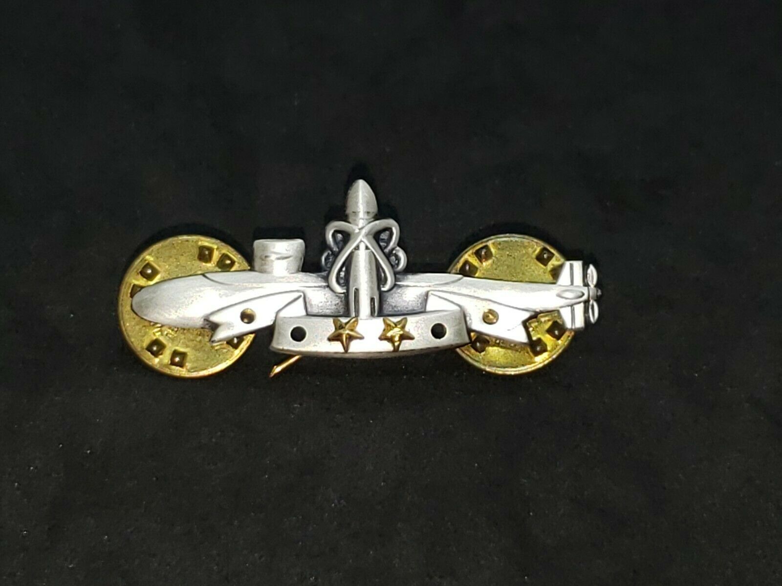 HILBORN HAMBURGER VIETNAM ERA SUBMARINE PIN WITH BRONZE STARS - STERLING