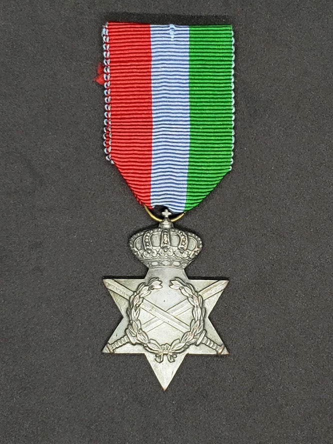 WWII Greek Commemorative Medal - Image 3