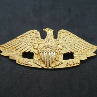 WWII US NAVY NAVAL RESERVE MERCHANT MARINE BREAST BADGE BY GEMSCO